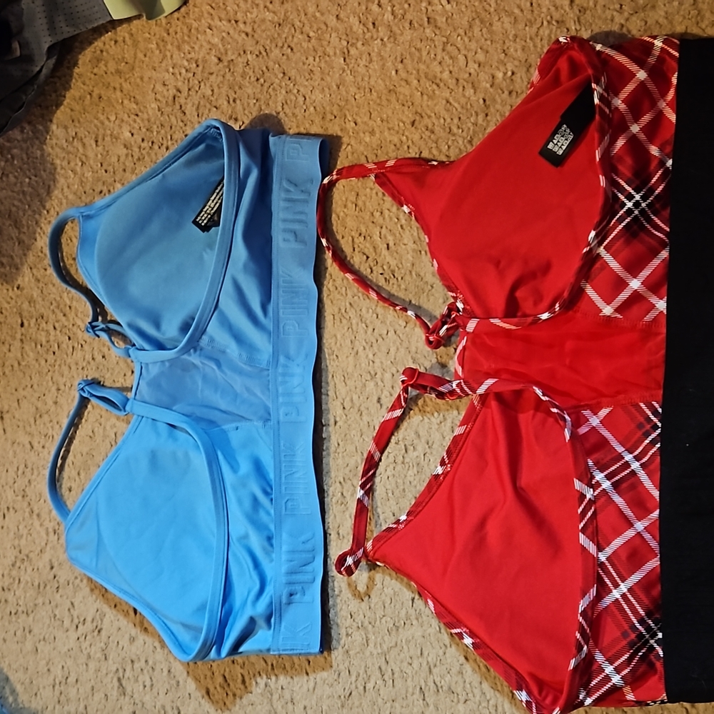 2 Victoria Secret Bras - Picture 2 of 4